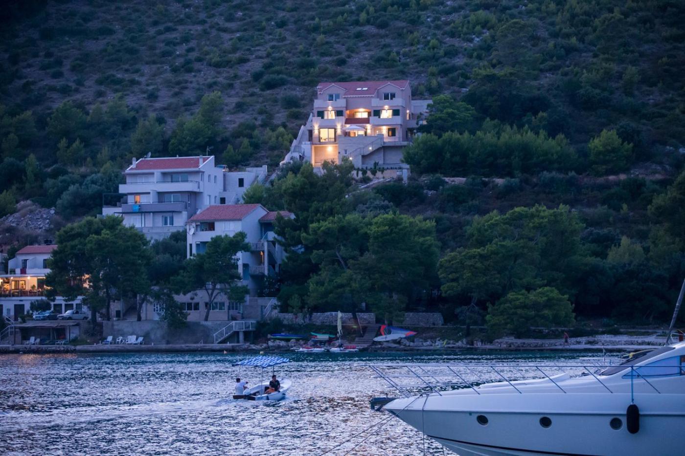 Apartments Ladesta Lastovo Eksteriør billede