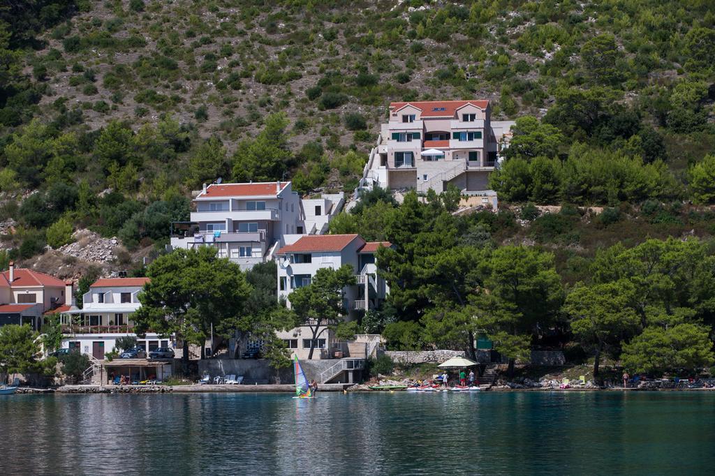 Apartments Ladesta Lastovo Eksteriør billede